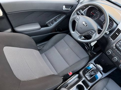 Used 2018 Kia Forte LX FWD image 14