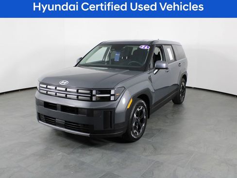 Used 2026 Hyundai Santa Fe SE image 2