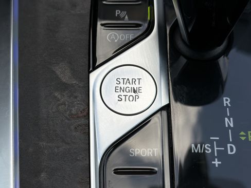 Used 2019 BMW X5 xDrive40i w/ M Sport Package AWD/4WD image 12