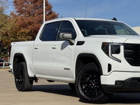 Used 2025 GMC Sierra 1500 Elevation w/ X31 Off-Road Package image 3
