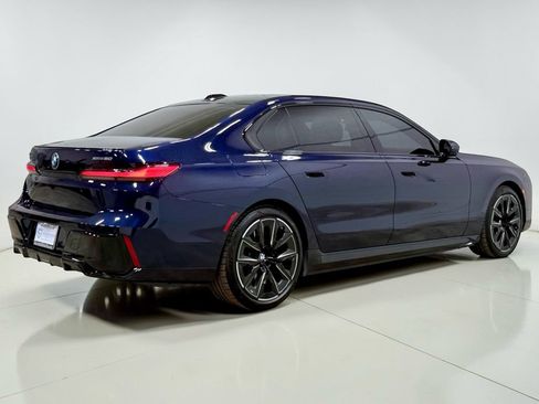 Used 2023 BMW i7 xDrive60 image 10