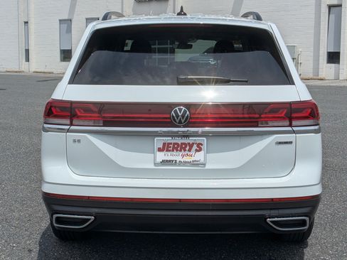 Used 2024 Volkswagen Atlas SE AWD/4WD image 7