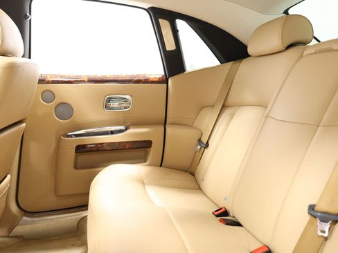 Used 2010 Rolls-Royce Ghost RWD image 56