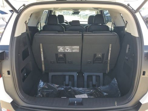 New 2026 Kia Carnival EX image 29