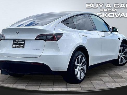 Used 2022 Tesla Model Y Long Range AWD/4WD image 13
