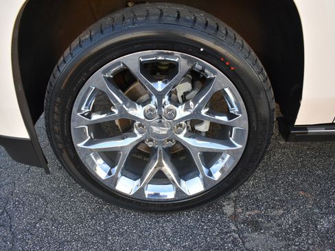 Used 2018 Cadillac Escalade Platinum image 33