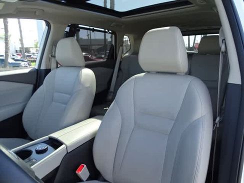 Used 2021 Nissan Rogue SL image 20