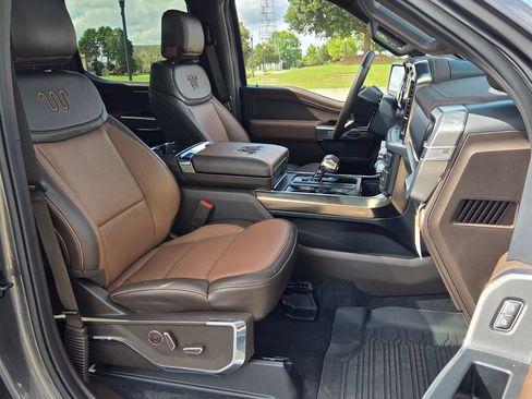 Used 2025 Ford F150 King Ranch w/ FX4 Off-Road Package AWD/4WD image 17