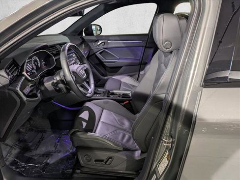 Certified 2024 Audi Q3 2.0T Premium Plus image 17