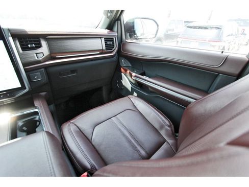 Certified 2022 Ford Expedition Max Limited RWD image 12