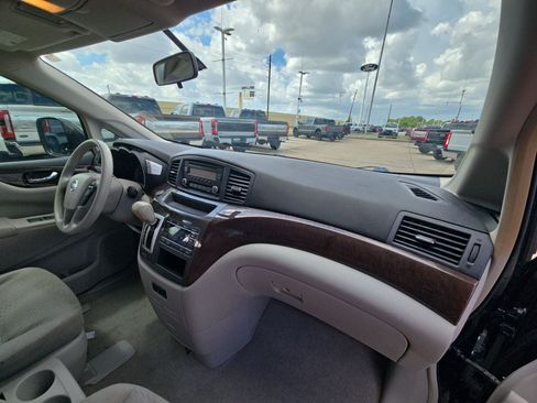 Used 2015 Nissan Quest S FWD image 44