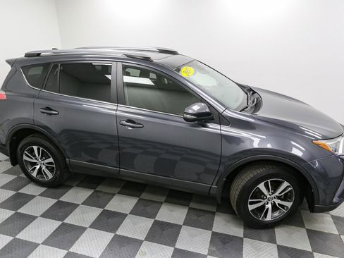 Used 2017 Toyota RAV4 XLE image 5
