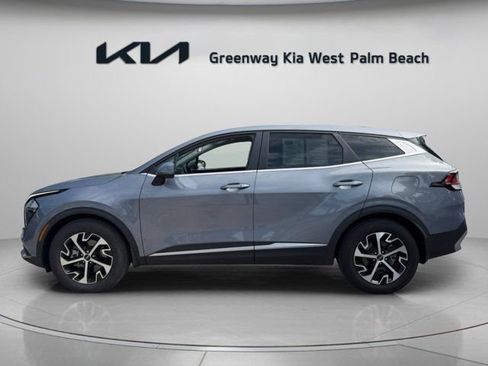 Used 2023 Kia Sportage EX FWD image 4