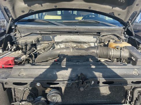 Used 2012 Ford F150 Lariat w/ Lariat Chrome Pkg image 17