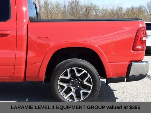 Used 2025 RAM 1500 Laramie AWD/4WD image 4