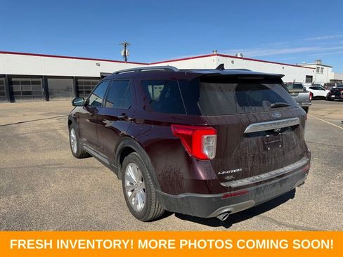 Used 2022 Ford Explorer Limited w/ Limited Technology Package image 4