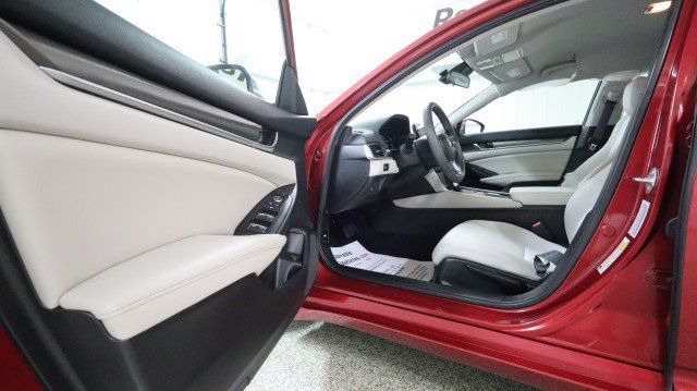 Used 2021 Honda Accord LX image 9