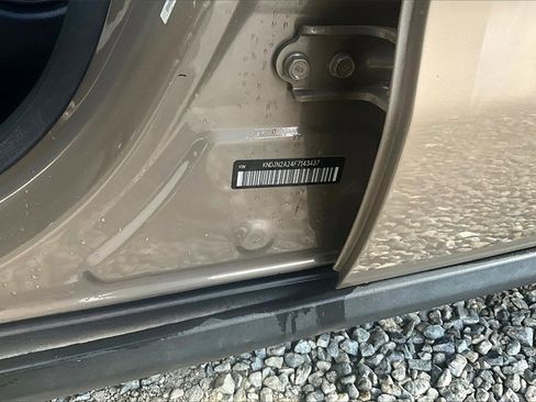 Used 2015 Kia Soul Base image 31