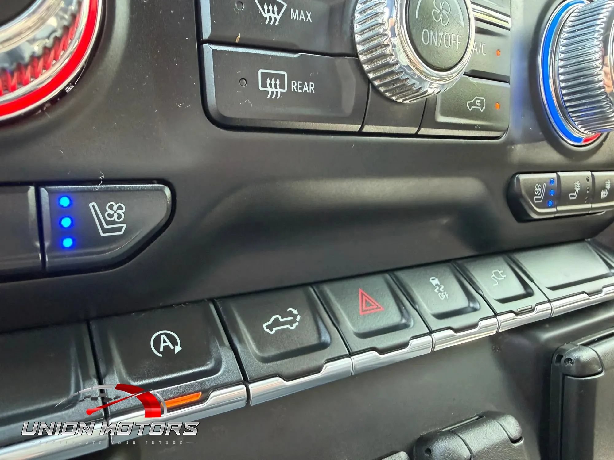 Used 2019 GMC Sierra 1500 SLT w/ SLT Premium Package AWD/4WD image 36
