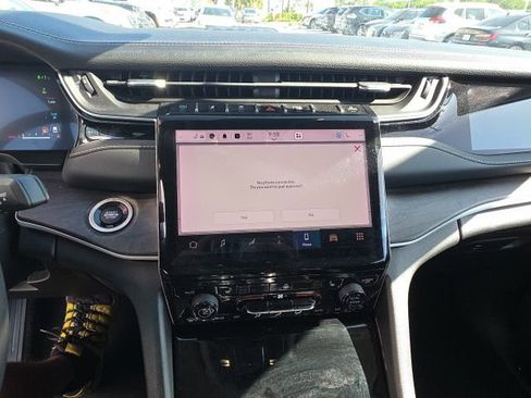 Used 2023 Jeep Grand Cherokee 4WD 4xe image 19