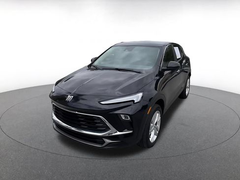 Used 2025 Buick Encore GX Preferred AWD/4WD image 6