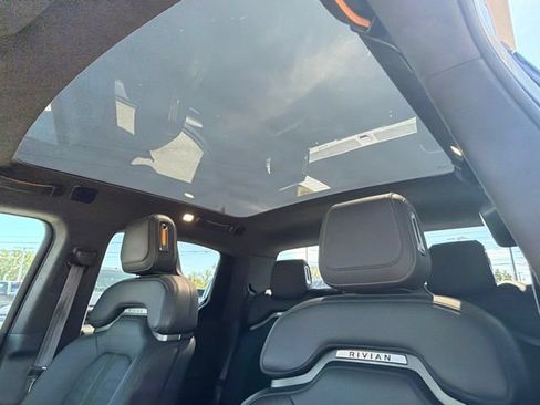 Used 2022 Rivian R1T Adventure AWD/4WD image 21