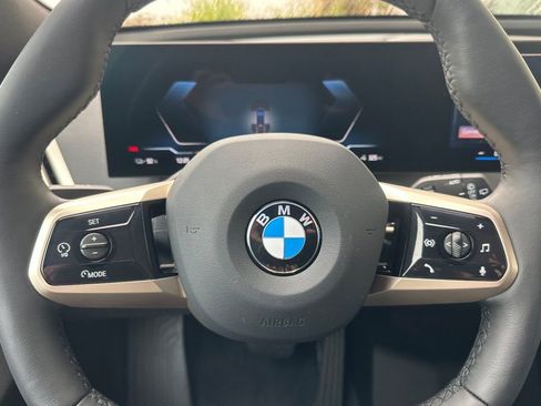 New 2026 BMW iX xDrive60 w/ Premium Package image 23