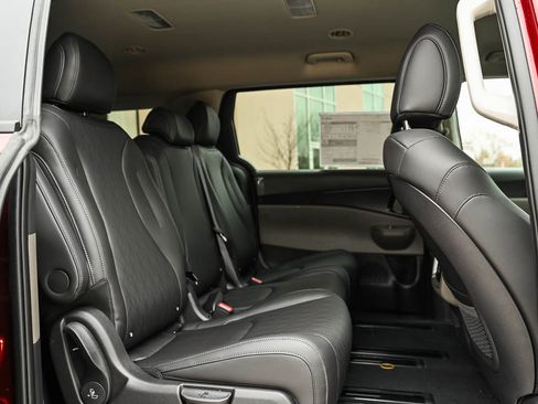 New 2026 Kia Carnival image 12