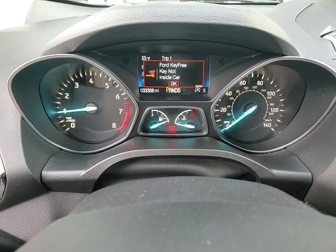 Used 2019 Ford Escape Titanium image 18