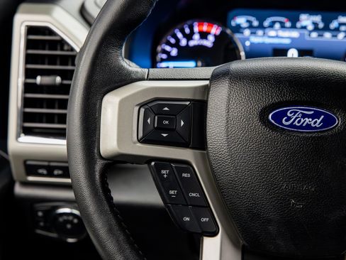 Used 2018 Ford F250 Lariat w/ Chrome Package AWD/4WD image 39