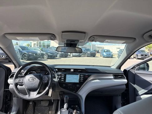 Used 2019 Toyota Camry SE FWD image 20