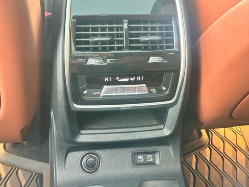 Used 2023 BMW X7 M60i w/ Executive Package image 19