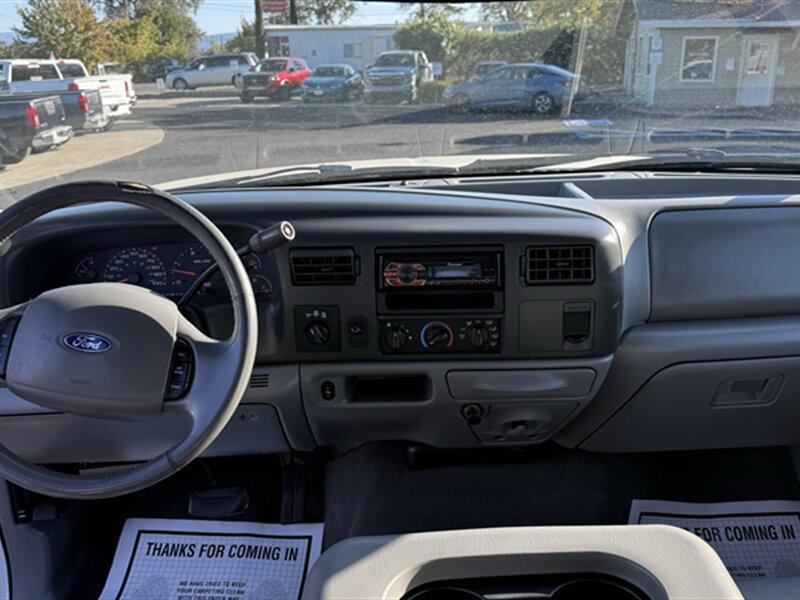 Used 2004 Ford F250 Lariat AWD/4WD image 8