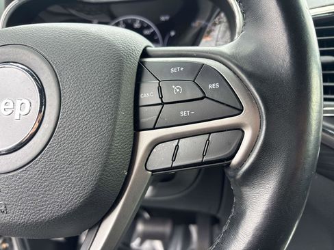 Certified 2021 Jeep Grand Cherokee Laredo image 20