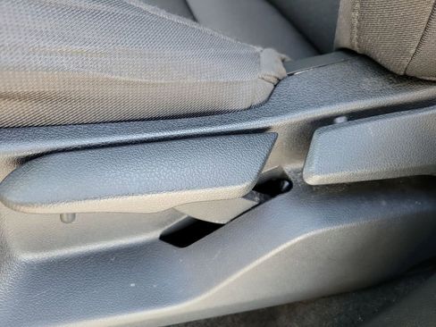 Used 2025 Toyota Tacoma SR RWD image 17