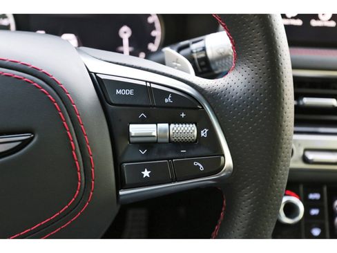 Used 2025 Genesis G70 3.3T Advanced w/ Sport Prestige Package image 18