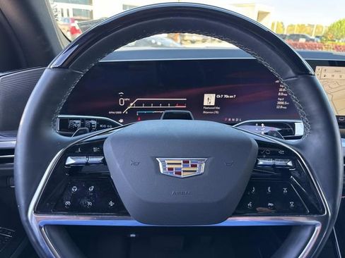 Used 2025 Cadillac Escalade Sport w/ Touring Package image 31