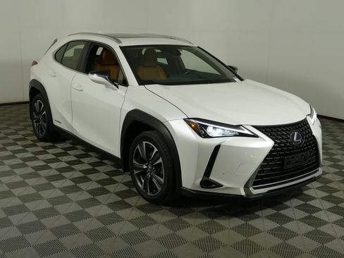 Used 2019 Lexus UX 250h w/ Premium Package AWD/4WD image 1