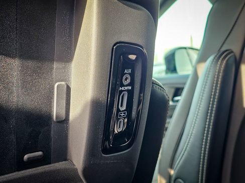 New 2026 Chrysler Pacifica Select image 34