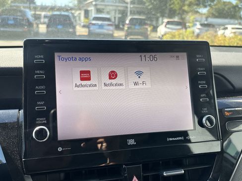 Used 2022 Toyota Camry XSE FWD image 17