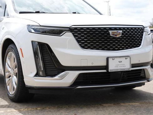 Certified 2023 Cadillac XT6 Premium Luxury w/ Platinum Package image 30