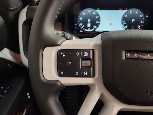 Used 2026 Land Rover Defender 110 S AWD/4WD image 43