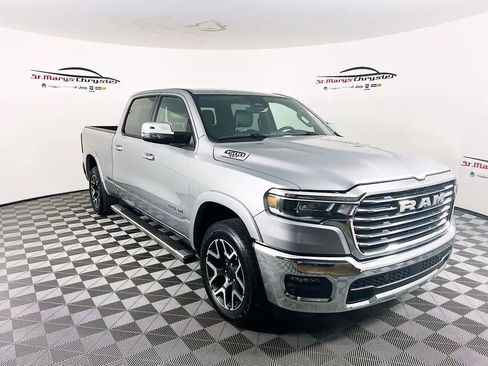 Used 2025 RAM 1500 Laramie AWD/4WD image 1