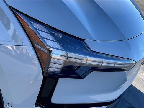 New 2025 Volvo EX30 Ultra w/ Protection Package Premier image 33