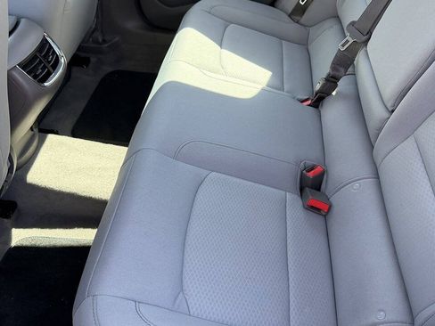 Used 2016 Chevrolet Malibu LT FWD image 22