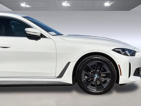 Used 2025 BMW i4 eDrive40 w/ Premium Package RWD image 34