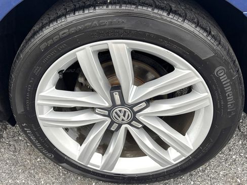 Used 2017 Volkswagen Passat 1.8T SEL Premium image 8