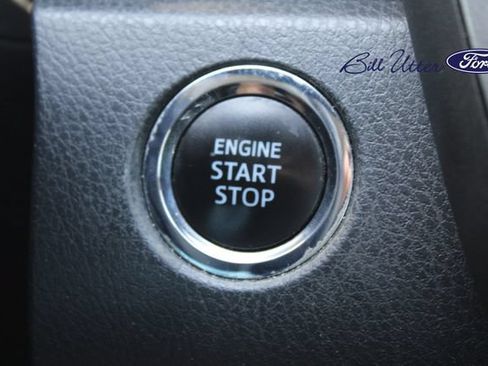 Used 2019 Toyota Camry SE w/ Convenience Package FWD image 22