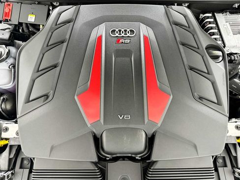 New 2025 Audi RS Q8 performance image 29
