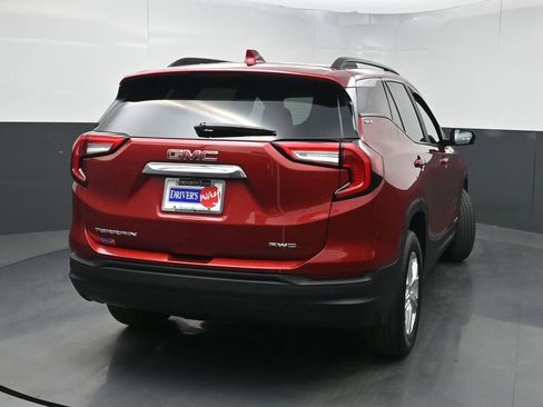 Used 2022 GMC Terrain SLE w/ Driver Convenience Package AWD/4WD image 38